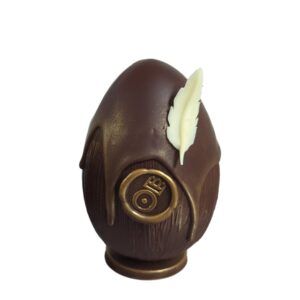 Oeuf de Pâques au chocolat noir