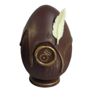 Oeuf de Pâques au chocolat noir